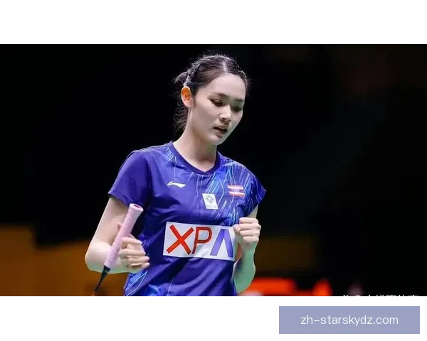 中国羽毛球大师赛：东道国选手提前夺女单冠亚军